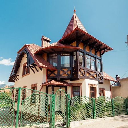 Vila Genia Câmpulung Moldovenesc Exterior photo